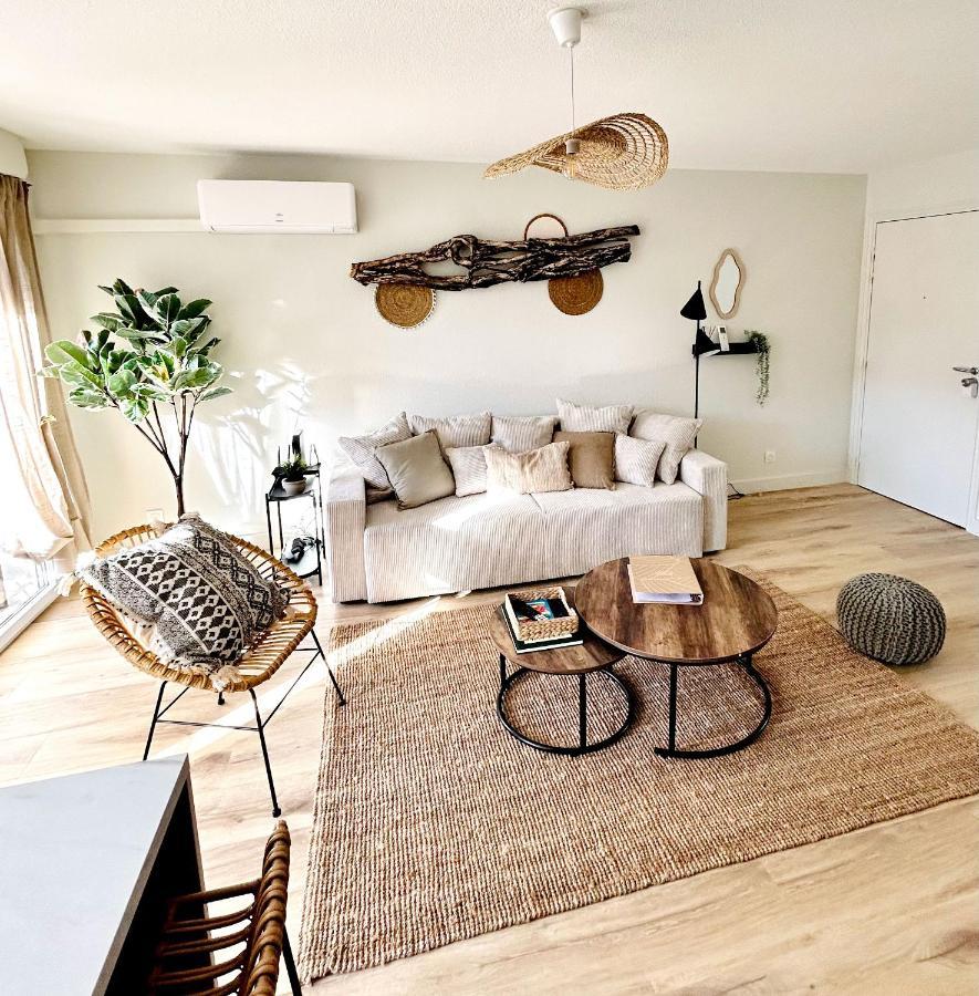 Modern 1 Bdr + Balcony + Free Parking + Ac + Pool Apartment L'Isle-d'Abeau Bagian luar foto