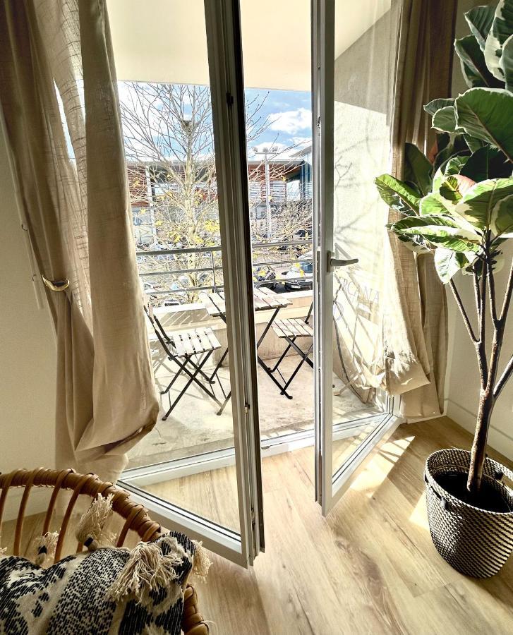 Modern 1 Bdr + Balcony + Free Parking + Ac + Pool Apartment L'Isle-d'Abeau Bagian luar foto