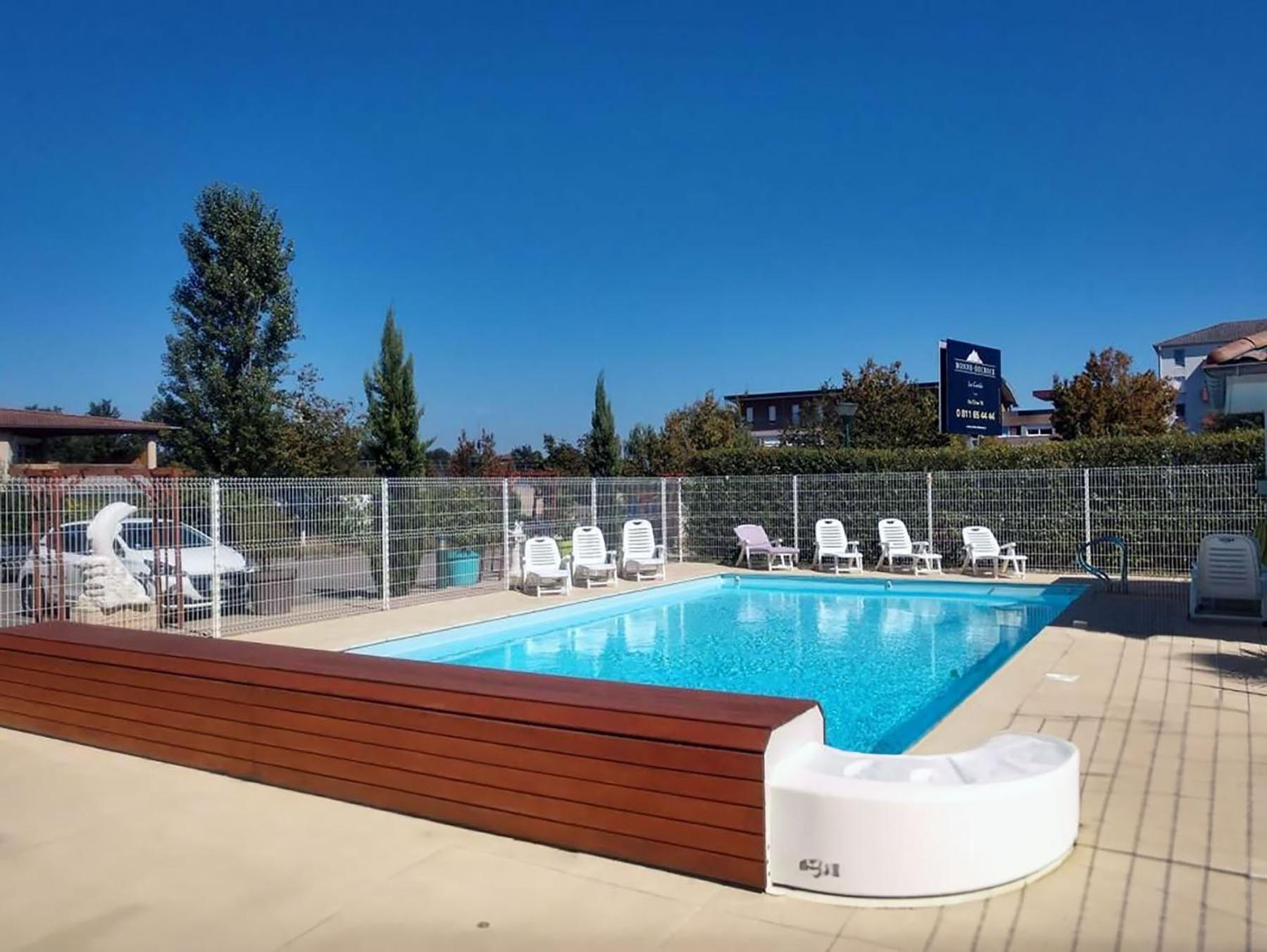 Modern 1 Bdr + Balcony + Free Parking + Ac + Pool Apartment L'Isle-d'Abeau Bagian luar foto